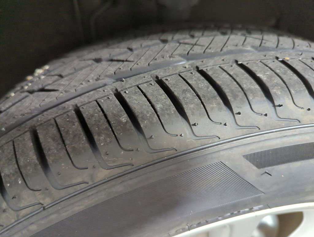 Used 2011 Lexus RX 450h AWD image 22