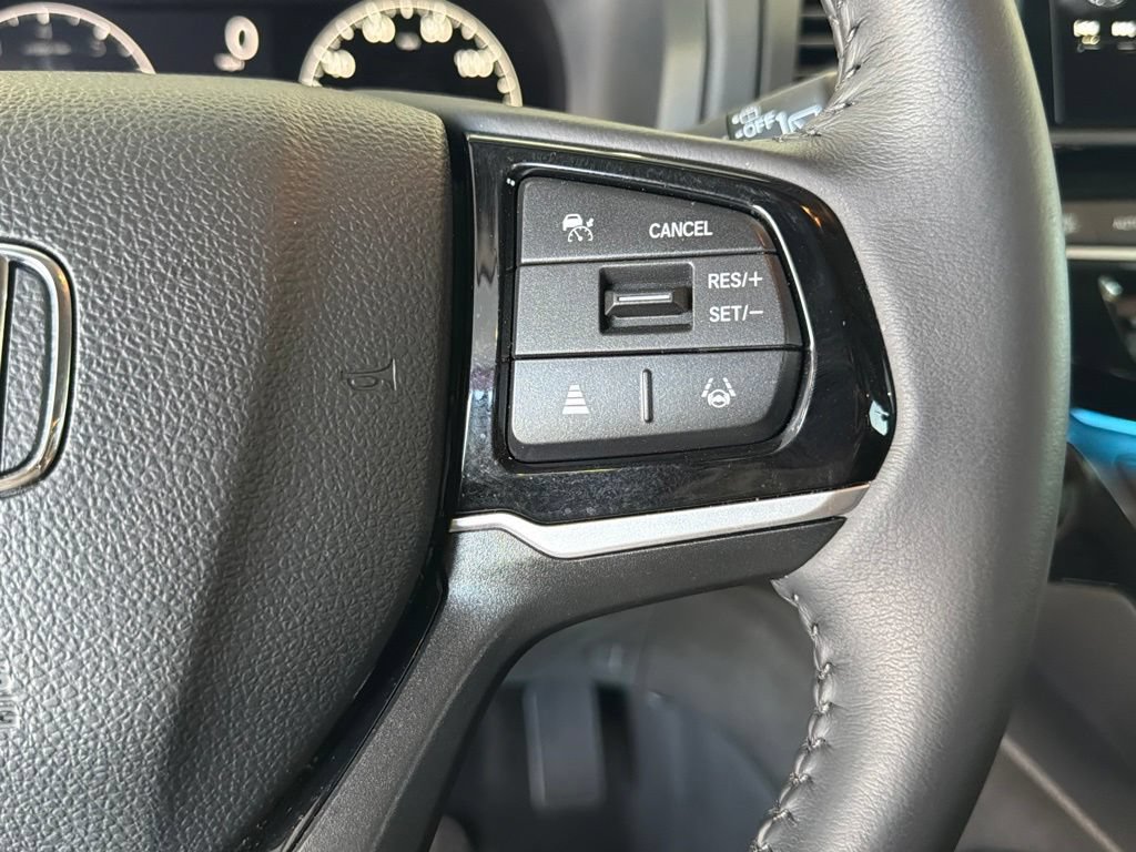 Used 2025 Honda Odyssey Touring image 26