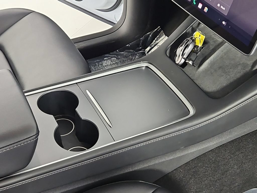 Used 2022 Tesla Model Y Long Range AWD/4WD image 15