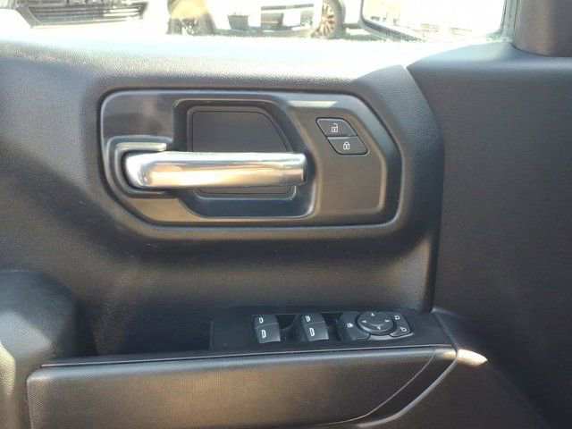 Used 2020 Chevrolet Silverado 1500 Custom w/ Custom Value Package AWD/4WD image 23