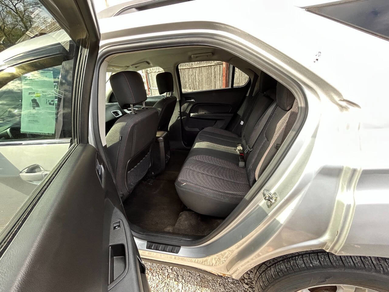 Used 2011 Chevrolet Equinox LT w/ Driver Convenience Package image 7