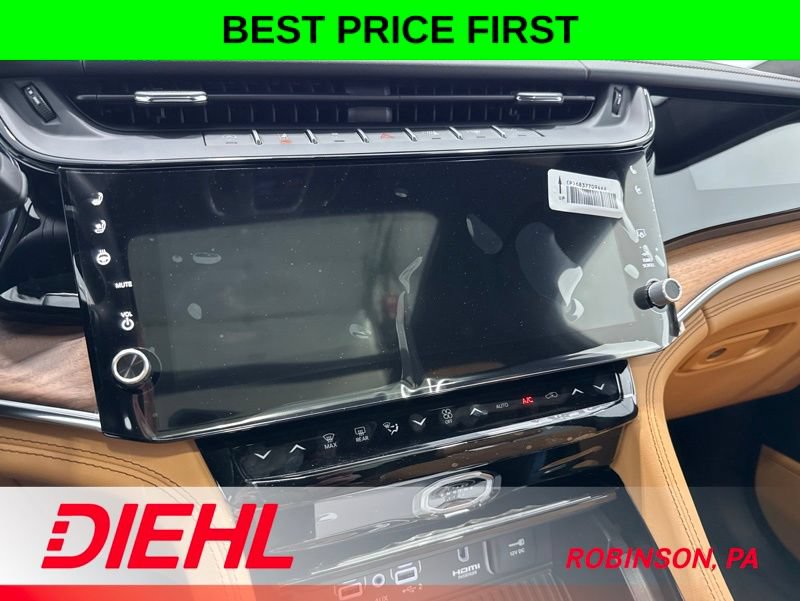 New 2026 Jeep Grand Cherokee L Summit w/ Advanced Protech Group IV AWD/4WD image 36