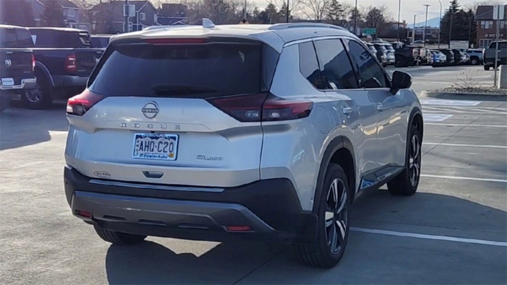 Used 2023 Nissan Rogue SL w/ SL Premium Package image 9