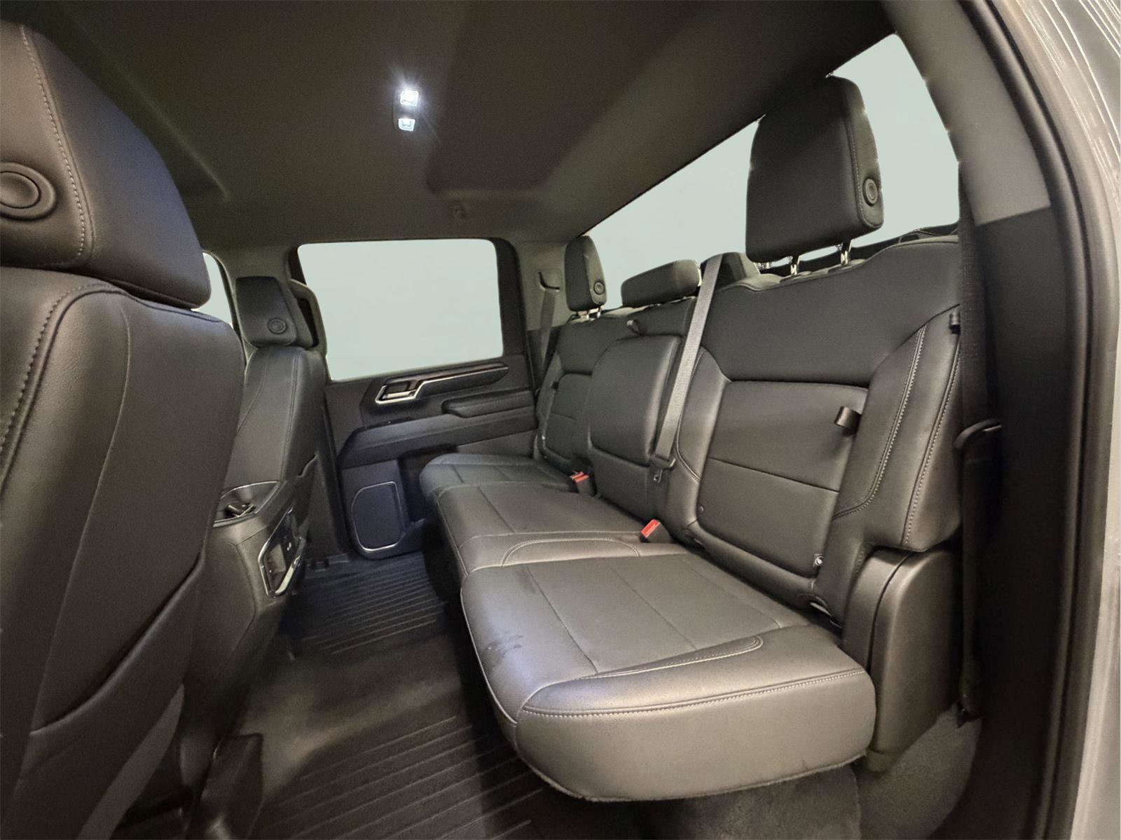 Certified 2024 GMC Sierra 2500 SLT w/ SLT Convenience Package image 26