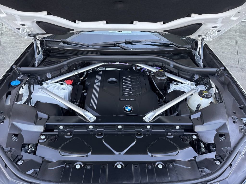 Used 2023 BMW X6 xDrive40i w/ M Sport Package image 23