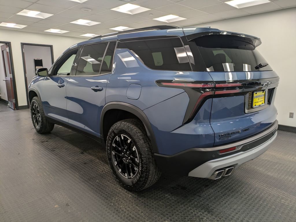 Used 2024 Chevrolet Traverse Z71 image 6
