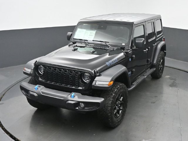 Used 2024 Jeep Wrangler Unlimited AWD/4WD image 36