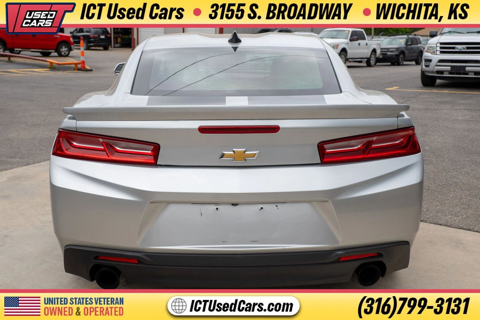 Used 2018 Chevrolet Camaro LS w/ Technology Package RWD image 3