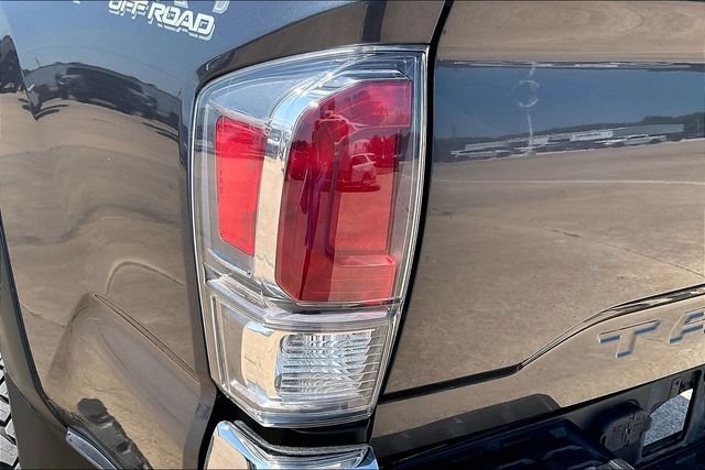 Used 2023 Toyota Tacoma TRD Off-Road AWD/4WD image 22