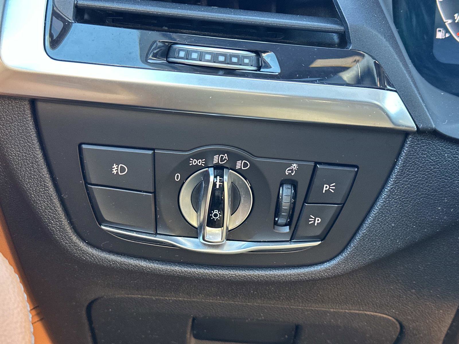 Used 2020 BMW X3 xDrive30i w/ Premium Package image 27