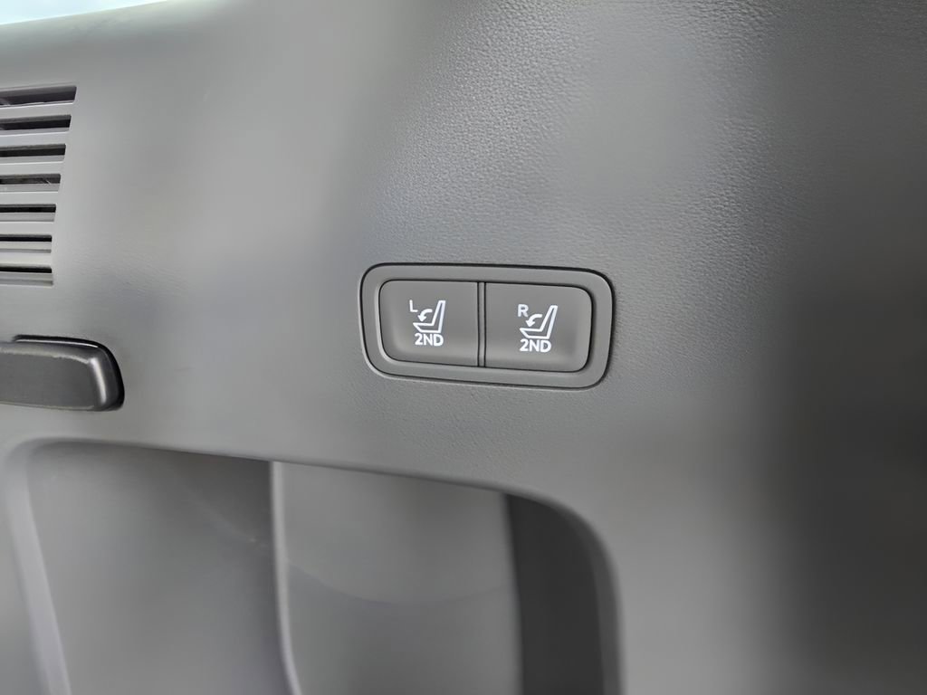 New 2026 Hyundai Santa Fe SE image 30