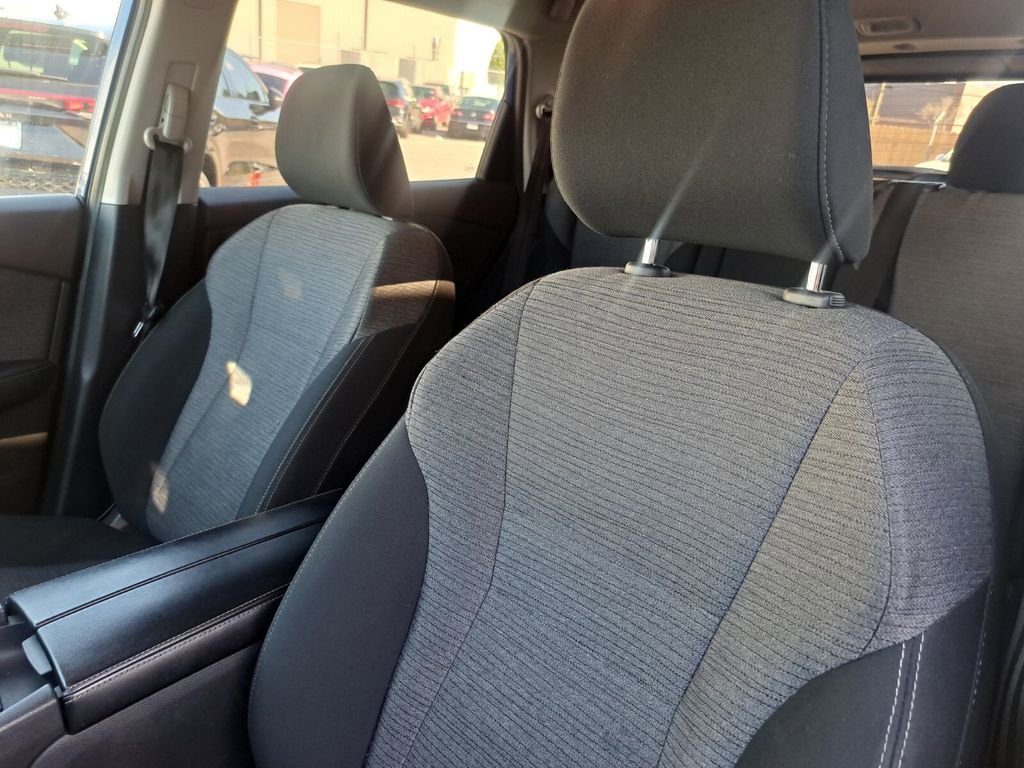 Used 2023 Nissan Rogue SV image 18