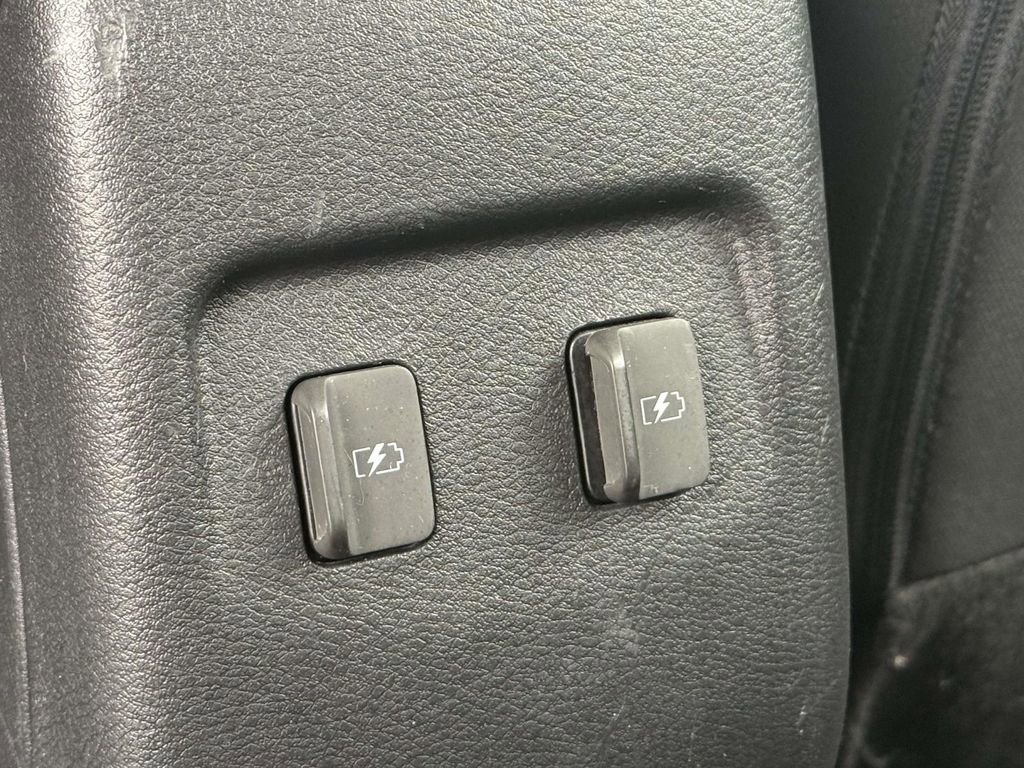 Used 2021 Nissan Kicks SV image 14