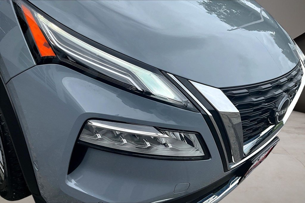 Used 2023 Nissan Rogue Platinum AWD/4WD image 32
