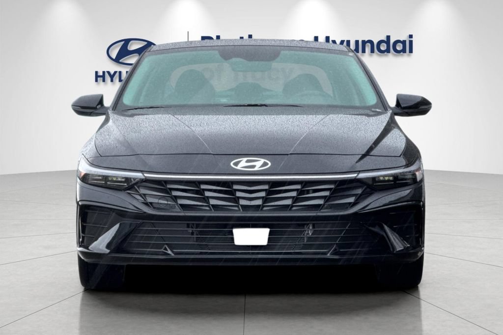 New 2026 Hyundai Elantra Limited FWD image 9