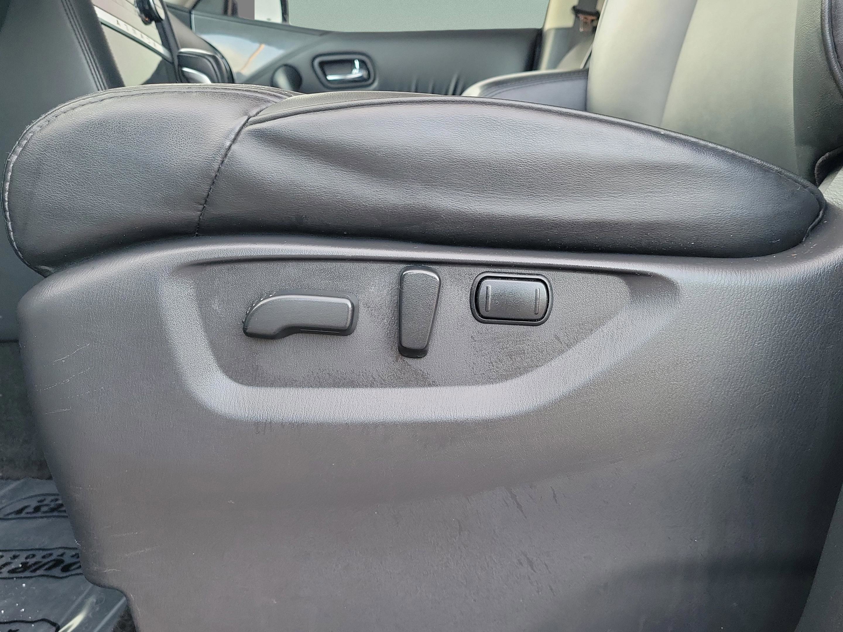 Certified 2022 Nissan Armada SV w/ SV Appearance Package image 16