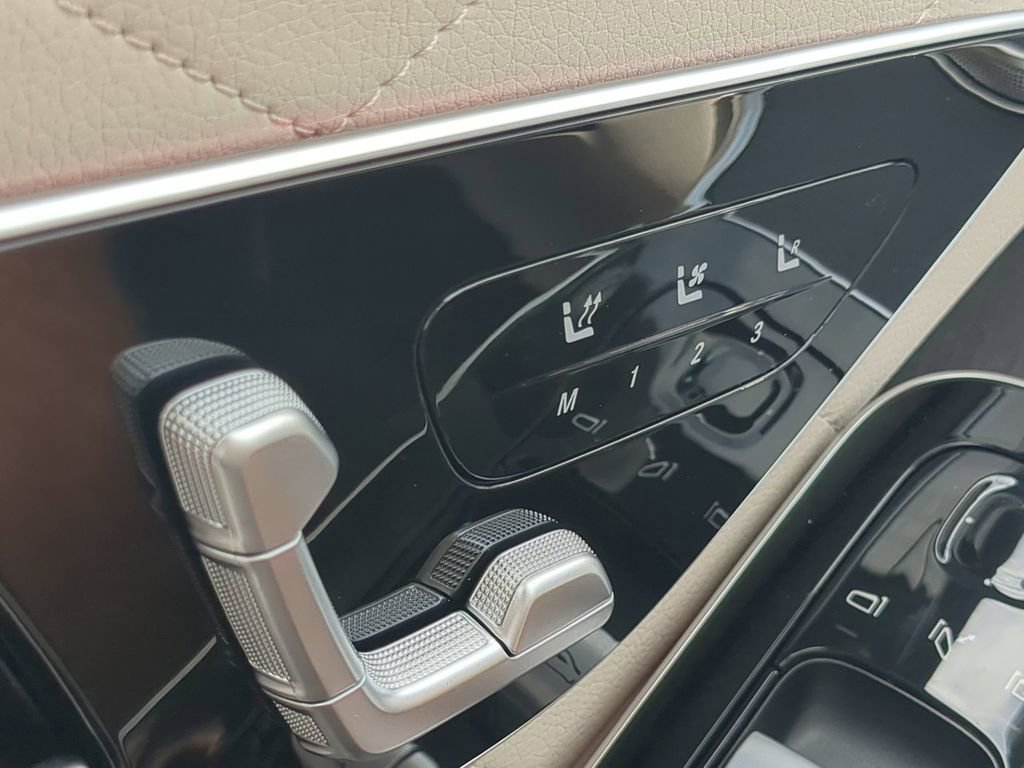 New 2025 Mercedes-Benz S 580e 4MATIC Sedan image 12