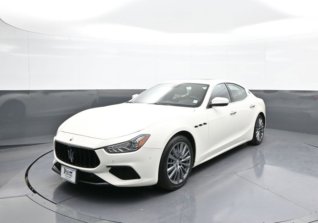 Used 2022 Maserati Ghibli Modena image 1