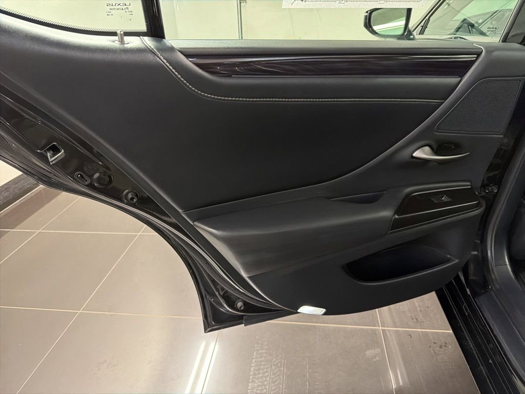 Used 2020 Lexus ES 350 w/ Accessory Package 2 FWD image 34