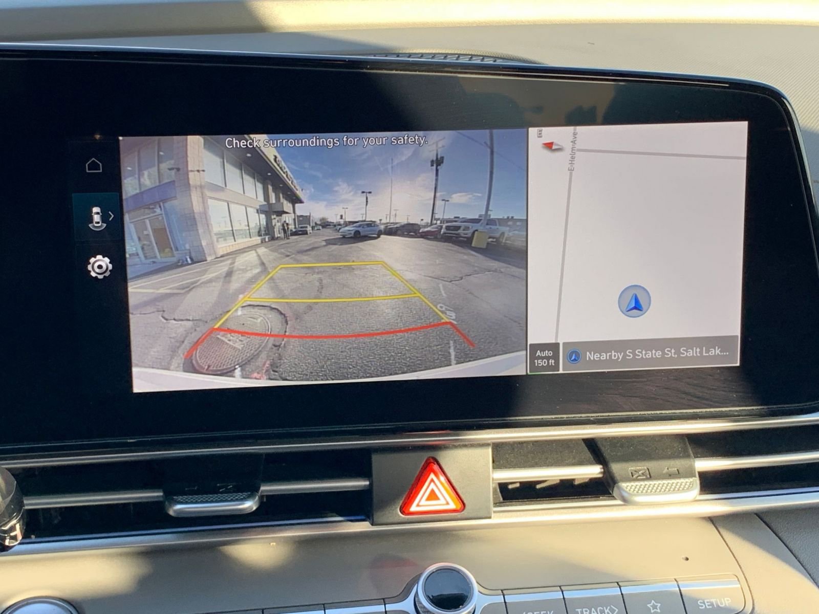 Used 2025 Hyundai Elantra SEL image 17