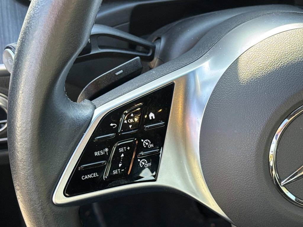 Used 2025 Mercedes-Benz C 300 Sedan image 22