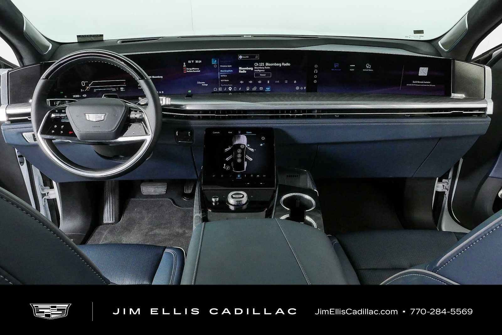Certified 2025 Cadillac Escalade IQ Luxury 2 w/ LPO, Premium Carpet Package AWD/4WD image 18