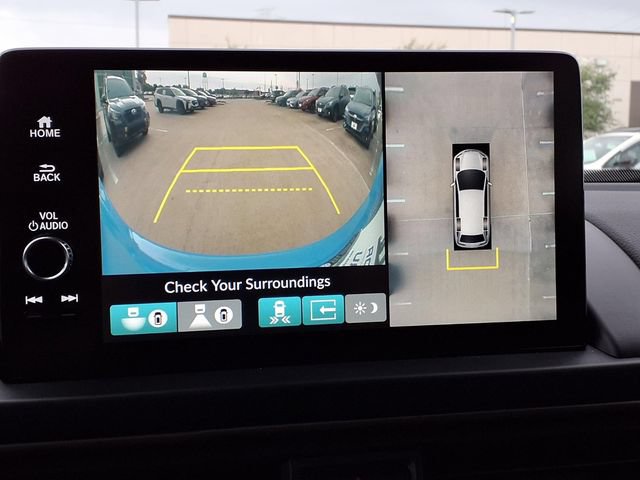 Used 2025 Honda Pilot TrailSport image 19