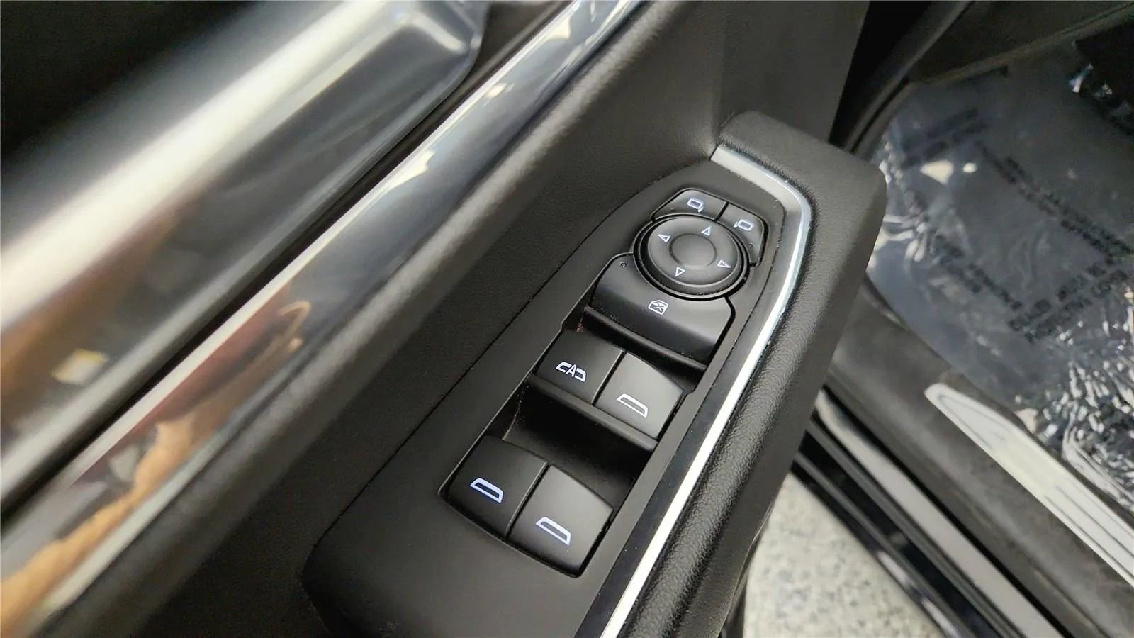 Used 2023 Chevrolet Silverado 1500 LT image 32