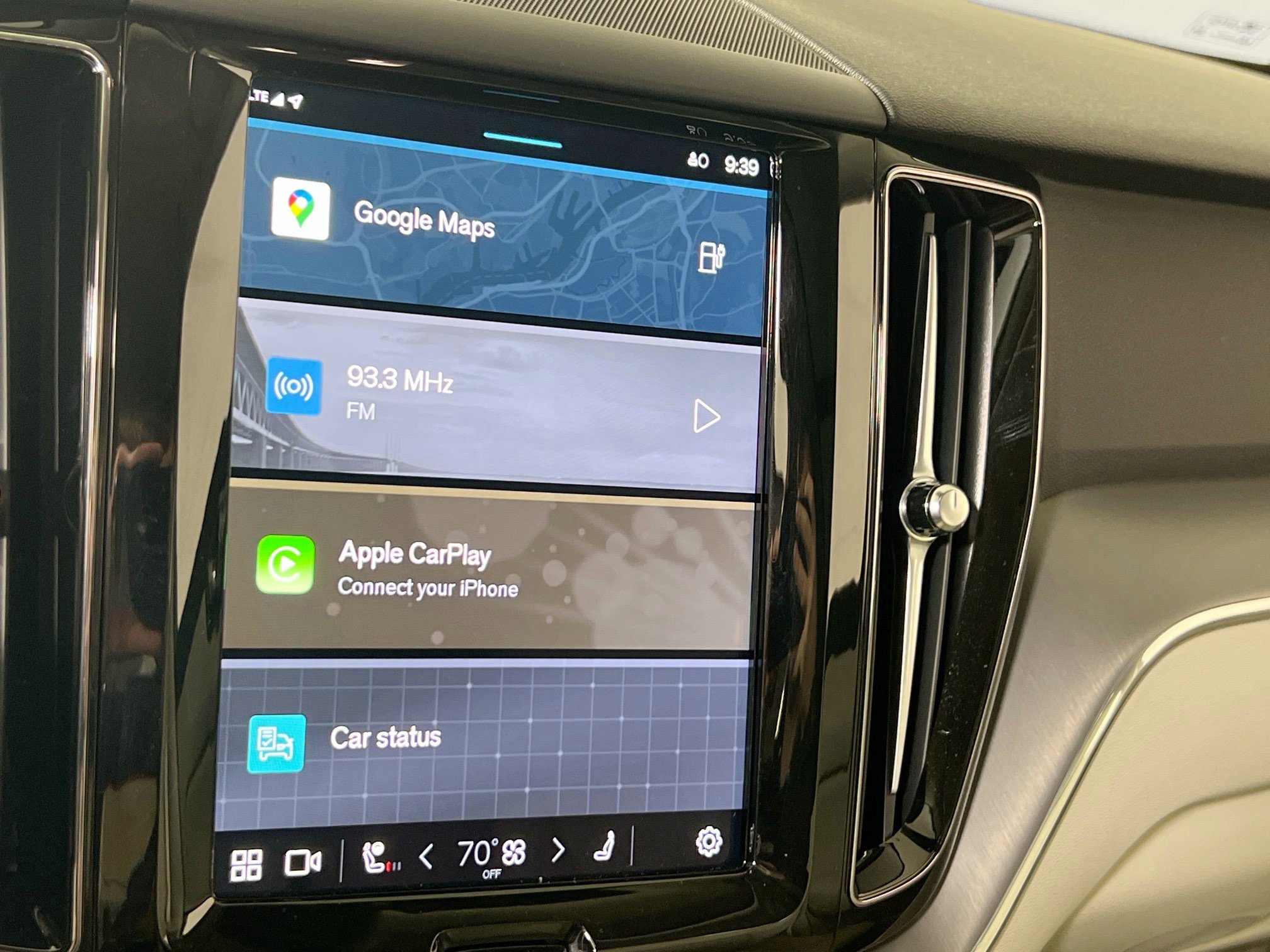 Used 2025 Volvo XC60 T8 Core w/ Protection Package Premier image 15