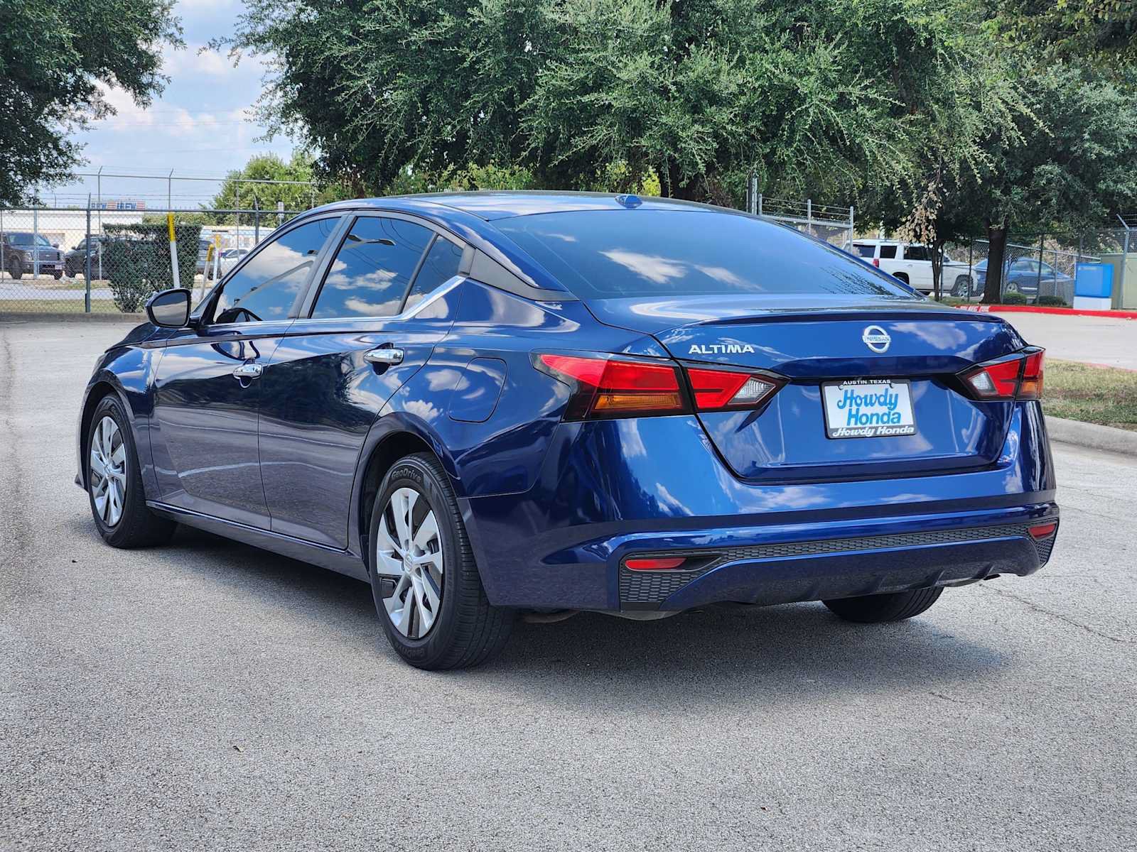 Used 2019 Nissan Altima 2.5 S FWD image 5