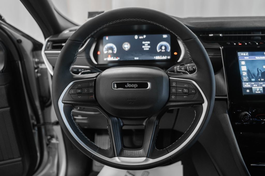 New 2026 Jeep Grand Cherokee Laredo X AWD/4WD image 27