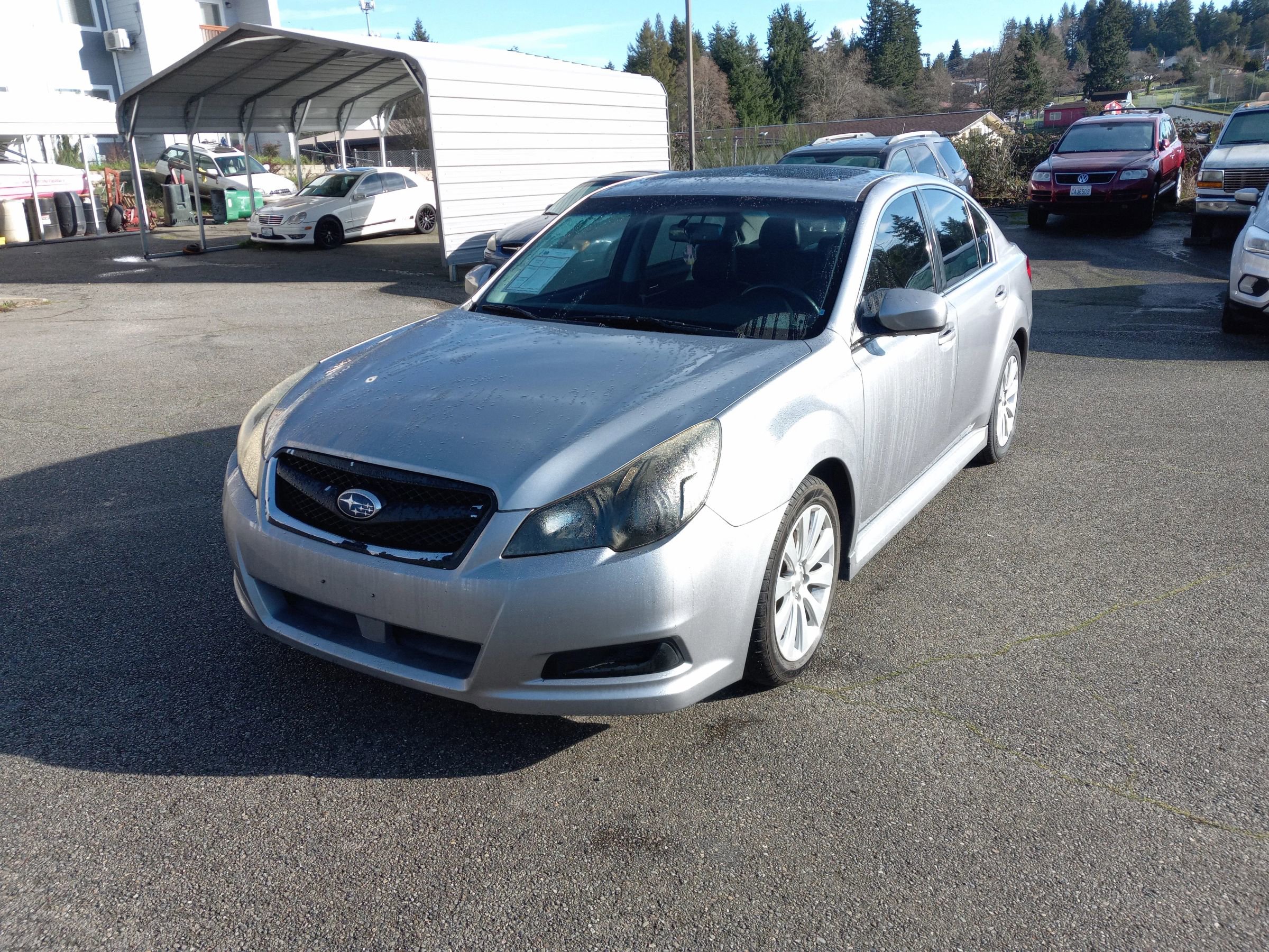 Used 2010 Subaru Legacy 2.5i Limited image 1
