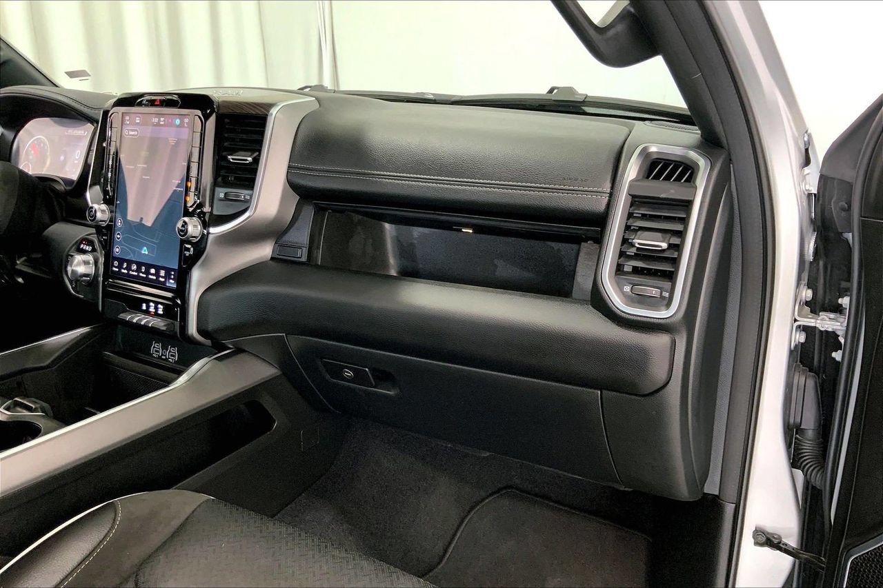 Used 2026 RAM 1500 Laramie AWD/4WD image 16