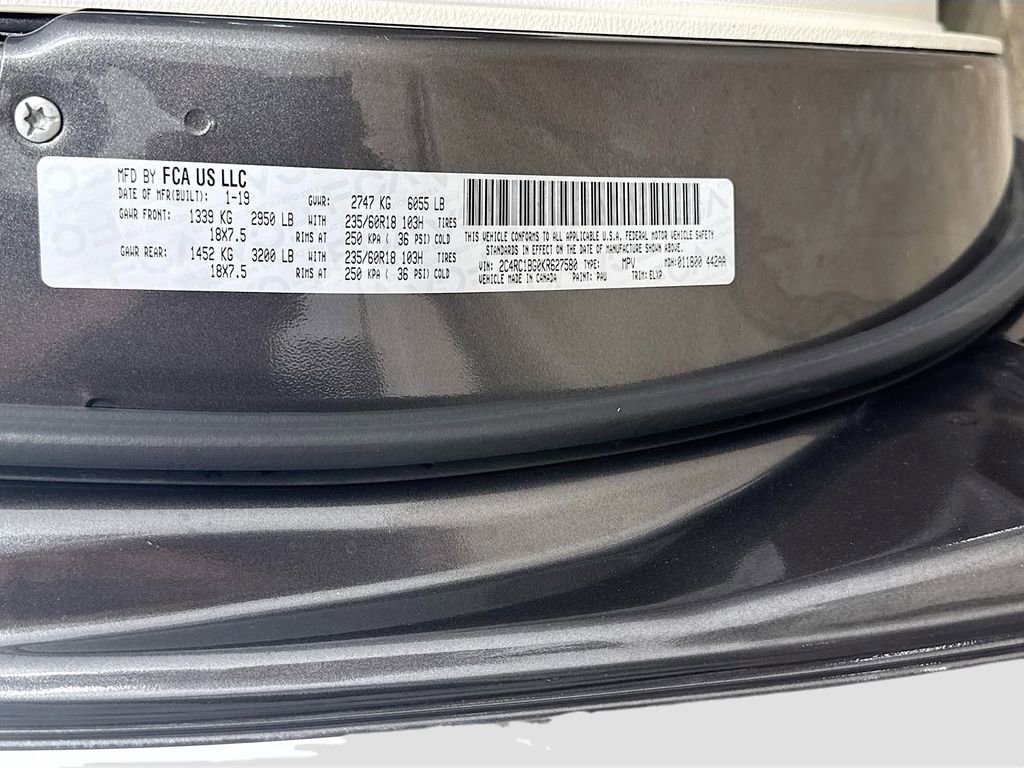 Used 2019 Chrysler Pacifica Touring-L w/ Advanced Safetytec Group FWD image 40