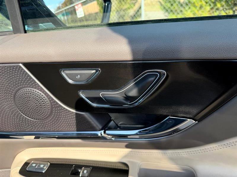 Used 2024 Lincoln Corsair Grand Touring w/ Equipment Group 301A image 17