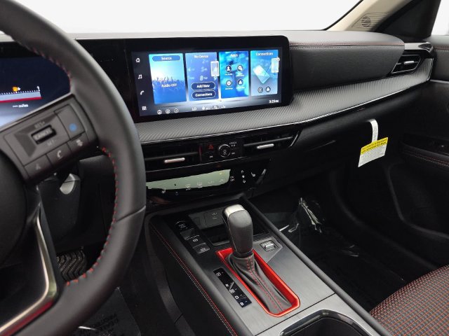 New 2027 Nissan Kicks SR w/ SR Premium Package FWD image 20