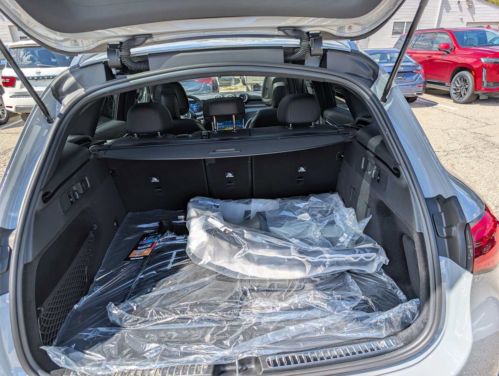 New 2027 Mercedes-Benz GLC 300 4MATIC image 7