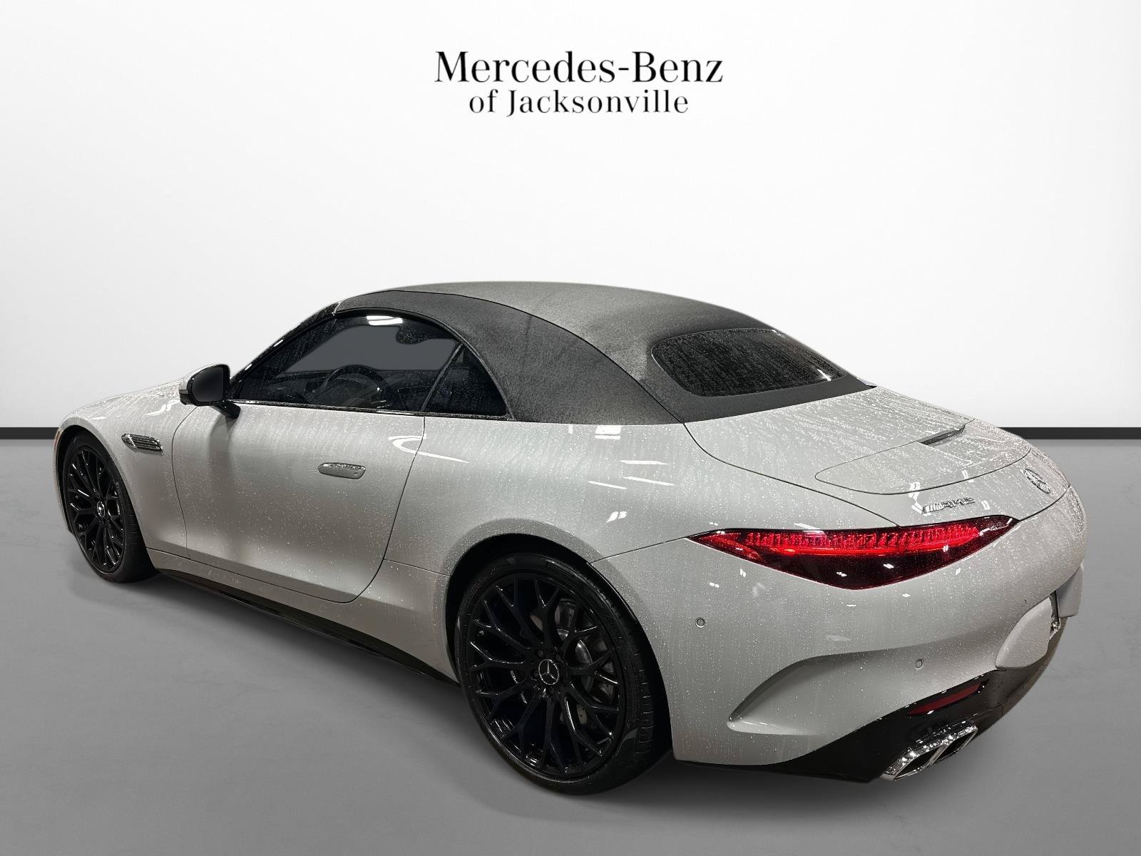 Certified 2024 Mercedes-Benz SL 63 AMG 4MATIC image 5
