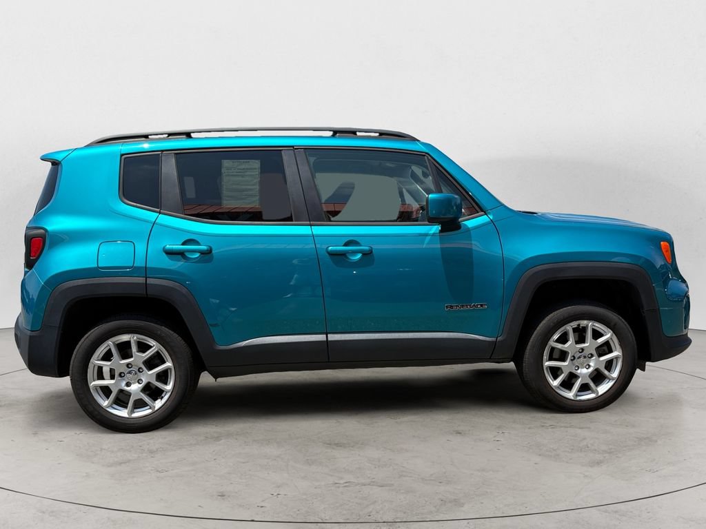 Used 2019 Jeep Renegade Latitude w/ Popular Equipment Group AWD/4WD image 2