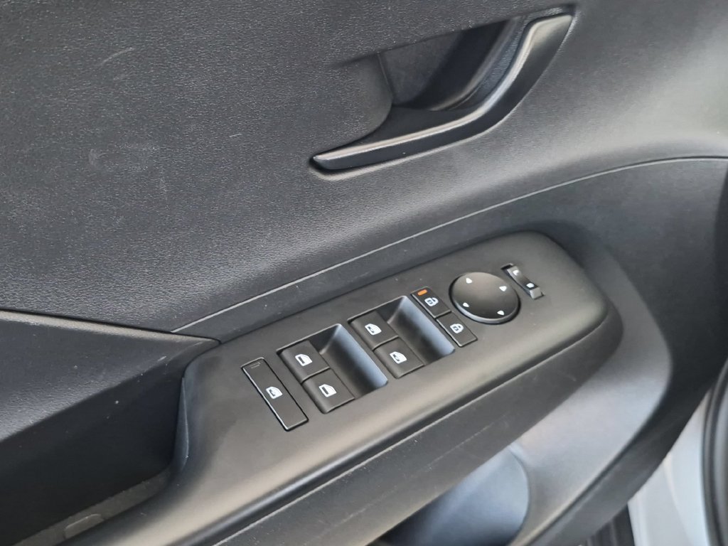 Used 2026 Hyundai Kona SEL Sport FWD image 13