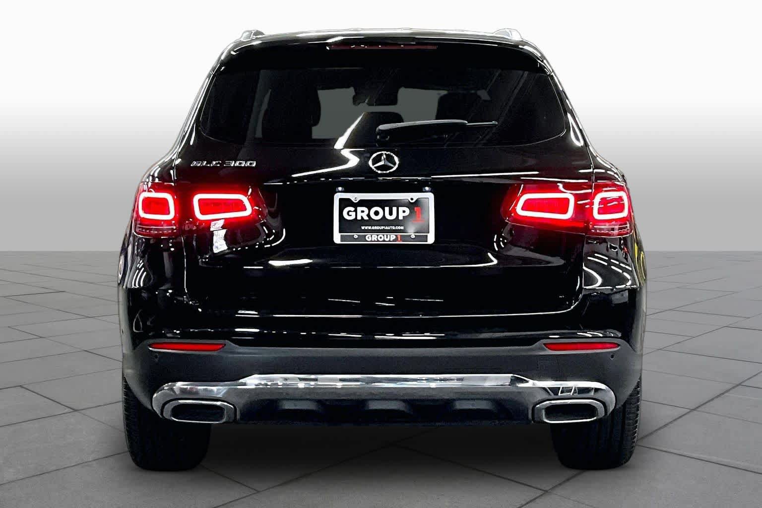 Used 2022 Mercedes-Benz GLC 300 image 4