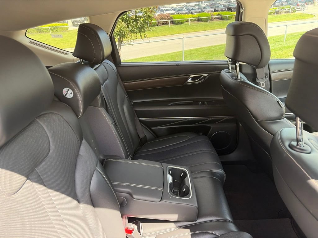 Used 2024 Genesis GV80 2.5T AWD/4WD image 33