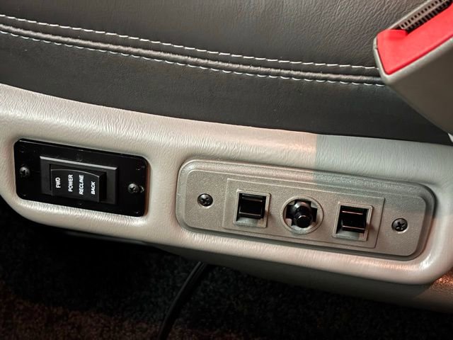 Used 2022 GMC Savana 2500 Mobility w/ Enhanced Convenience Package image 53