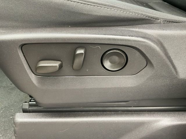 Used 2024 Chevrolet Silverado 1500 Custom image 26