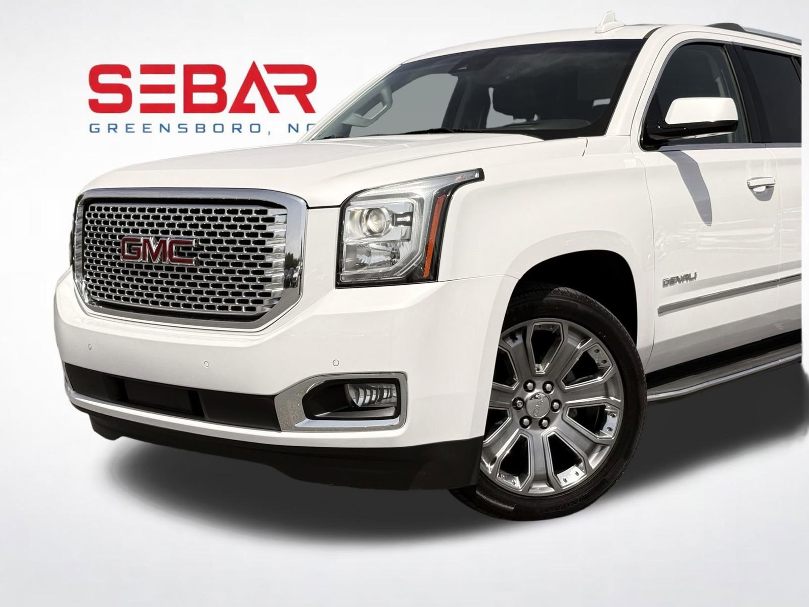 Used 2016 GMC Yukon Denali w/ Open Road Package AWD/4WD image 3