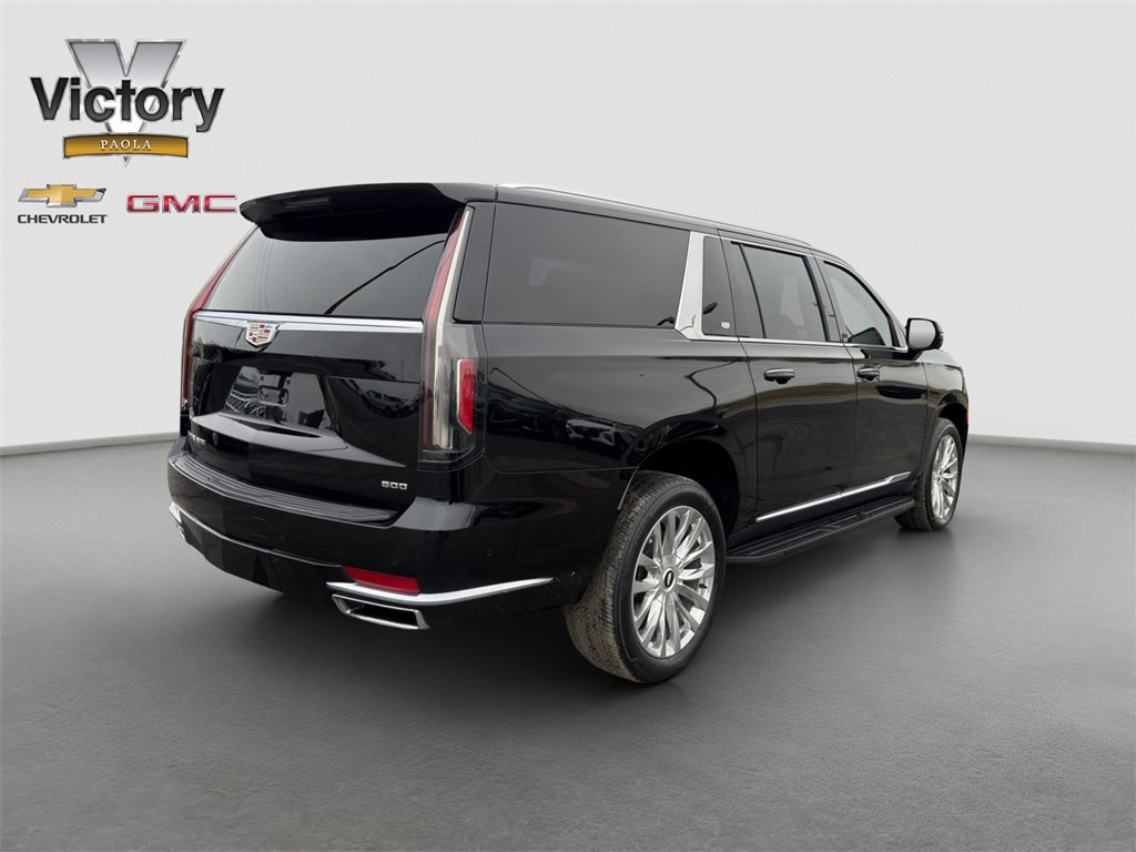 Used 2023 Cadillac Escalade ESV Premium Luxury image 6