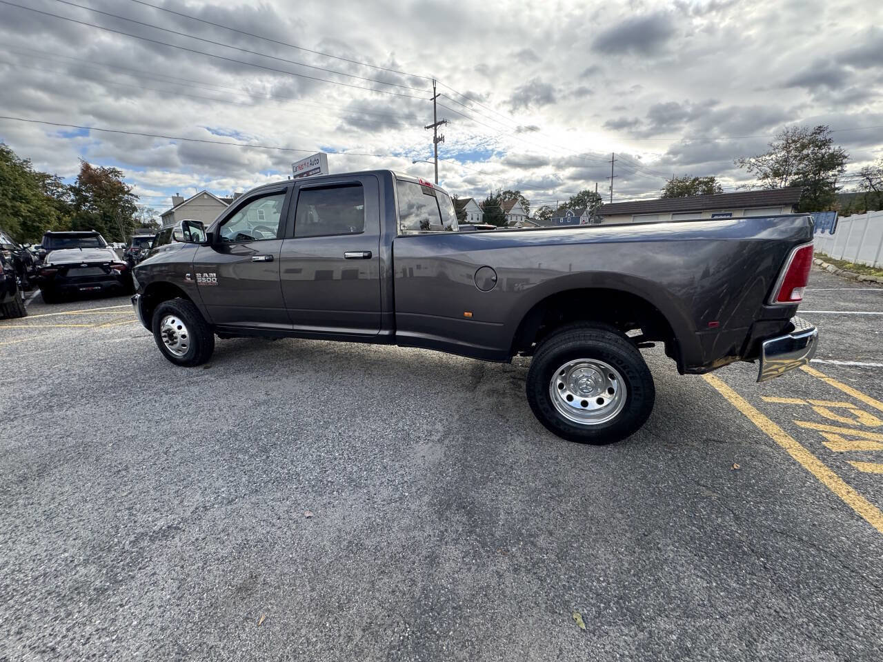 Used 2016 RAM 3500 Laramie image 38