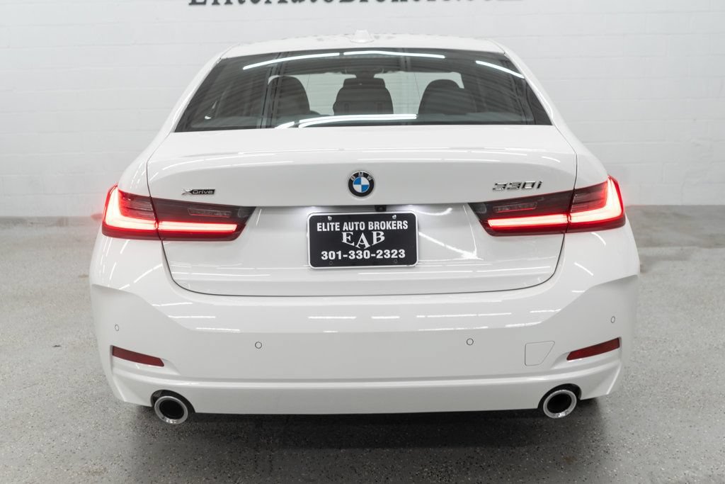 Used 2026 BMW 330i xDrive Sedan AWD/4WD image 4