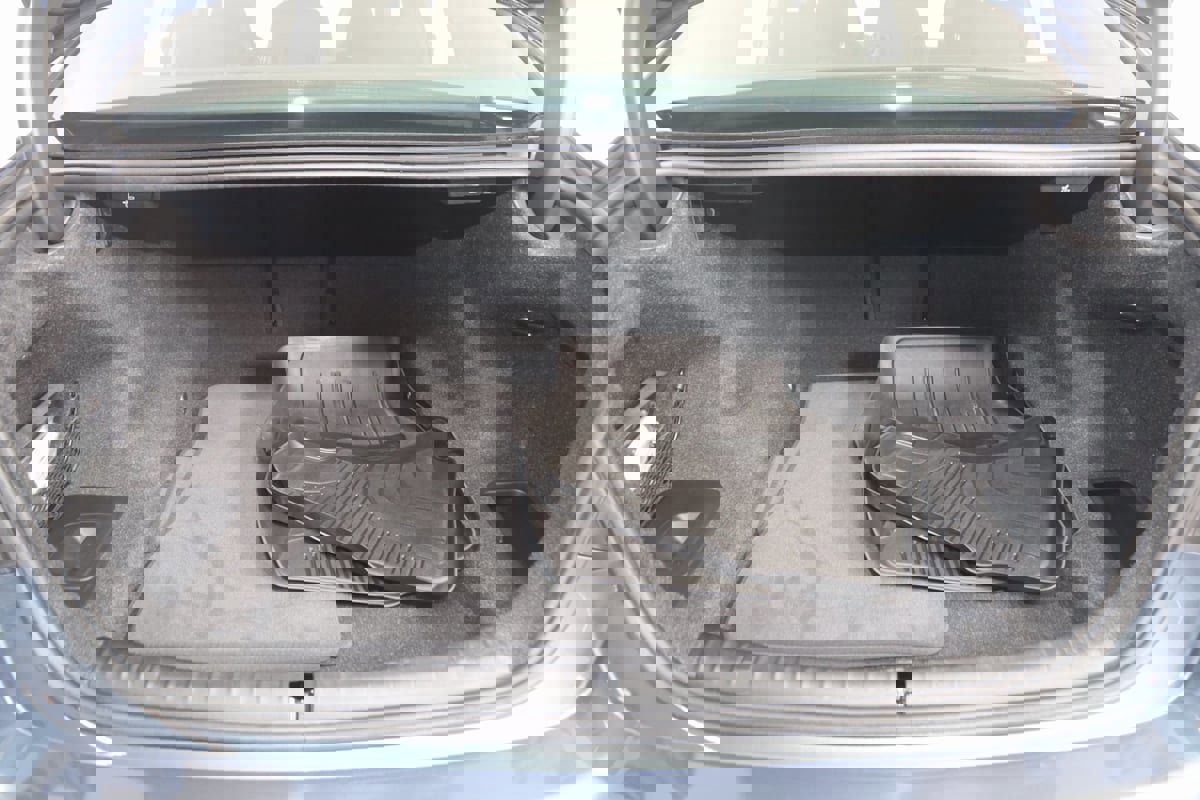 Used 2023 BMW M550i xDrive w/ Executive Package image 61