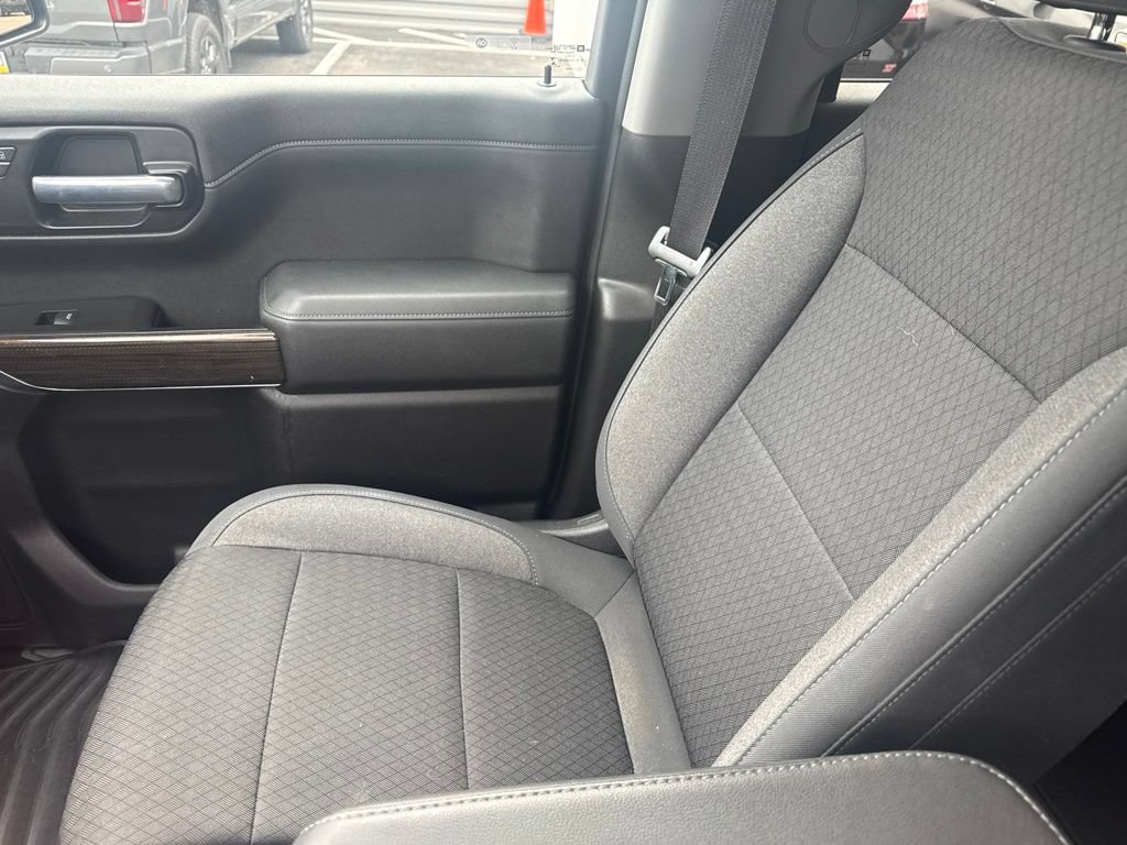 Used 2020 Chevrolet Silverado 1500 LT w/ All-Star Edition AWD/4WD image 11